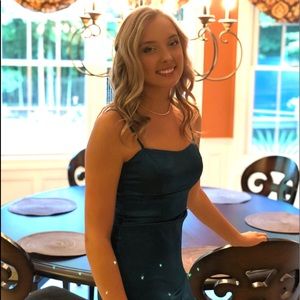 Meet your Posher, Evie